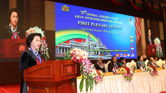 Chủ tịch Quốc hội Nguyễn Thị Kim Ngân phát biểu tại Phiên họp toàn thể thứ nhất Đại hội đồng Liên nghị viện Hiệp hội Các quốc gia Đông Nam Á lần thứ 37. Ảnh: TTXVN