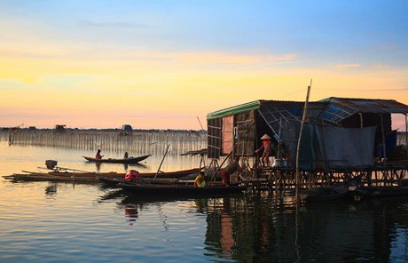 Quản lý đánh bắt trên đầm phá lớn nhất Đông Nam Á: Dân mừng, cán bộ thờ ơ