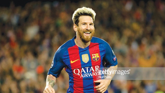 Messi biến các cầu thủ Manchester City thành những “cậu nhóc” khi ghi 3 bàn vào lưới đối thủ. Ảnh: GETTY IMAGES