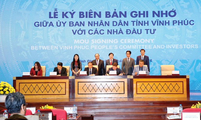 Lễ ký biên bản ghi nhớ giữa Tập đoàn FLC và UBND tỉnh Vĩnh Phúc.