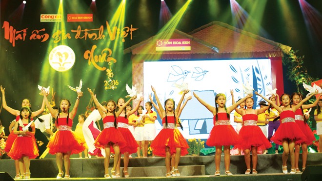 Chương trình “Mái ấm gia đình Việt” lan toả tình yêu thương, nơi thắp lên những niềm tin yêu trong cuộc sống cho nhiều em nhỏ có hoàn cảnh đặc biệt