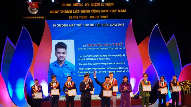 10 gương mặt trẻ Thủ đô tiêu biểu năm 2016 được vinh danh ngày 20/1, tại Hà Nội.
