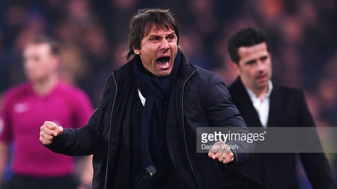 HLV Conte đang giúp Chelsea băng băng tiến về phía trước trong cuộc đua tại Premier League năm nay. Ảnh Getty Images