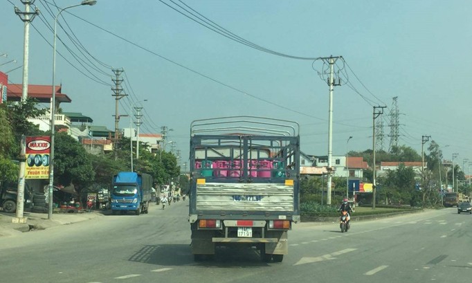 Các xe chở gas ngoại tỉnh không thể thâm nhập địa bàn Quảng Ninh vì hiệp hội luôn cho người túc trực canh giữ.