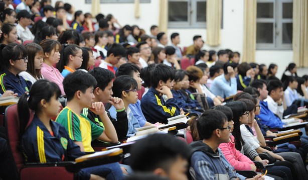 Dự thảo luật sửa đổi, bổ sung Luật Giáo dục Đại học được kỳ vọng sẽ gỡ bỏ nhiều nút thắt giúp các trường ĐH tại Việt Nam phát triển xứng tầm. Ảnh: Như Ý.