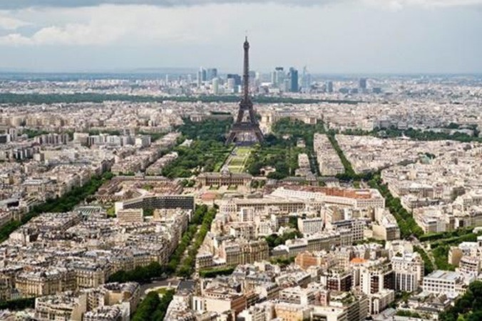 Thủ đô Paris có sức thu hút đặc biệt đối với du khách.