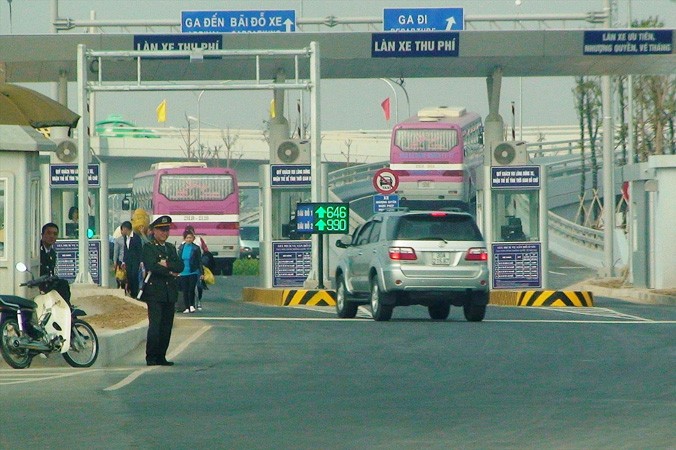 Trạm thu phí tại sân bay Nội Bài. Ảnh: Sỹ Lực.