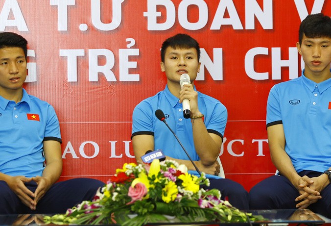 Các thành viên U23 Việt Nam liên tục phải tham dự nhiều sự kiện khác nhau. Ảnh: Như Ý.