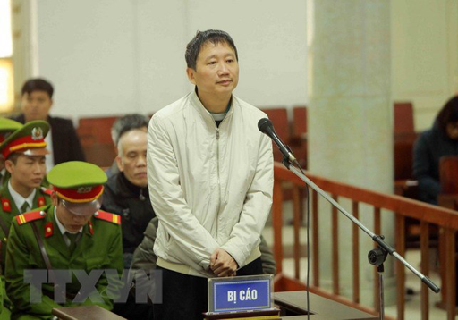 Bị cáo Trịnh Xuân Thanh nói lời nói sau cùng trước khi phiên tòa chuyển sang phần nghị án. Ảnh: TTXVN.