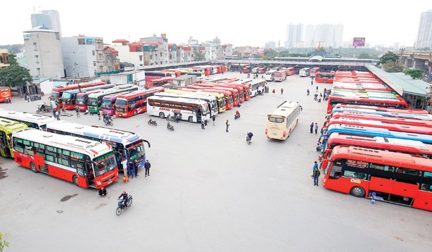 Thực hiện chủ trương của thành phố Hà Nội, từ đầu năm 2017, thành phố Hà Nội đã thực hiện điều chuyển 681 lượt “nốt” xe tại 3 bến xe lớn nhất Hà Nội. Với bến xe Nước Ngầm đã tiếp nhận hơn 300 lượt xe được chuyển về từ bến Mỹ Ðình, Giáp Bát để hợp lý hóa l