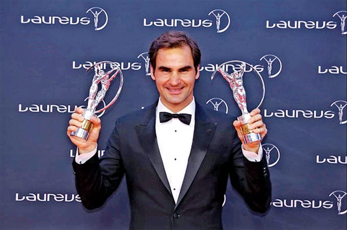Federer thể hiện phong độ cao ở tuổi 36.