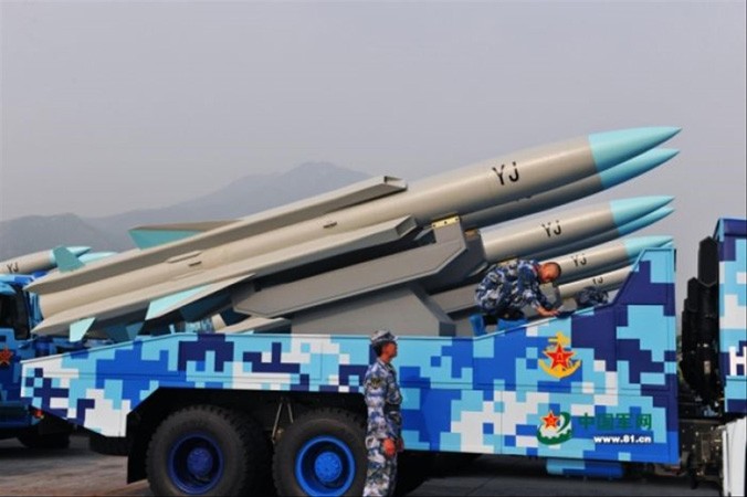 Hệ thống tên lửa chống hạm siêu thanh YJ-12 của Trung Quốc. Ảnh: Bộ Quốc phòng Trung Quốc.