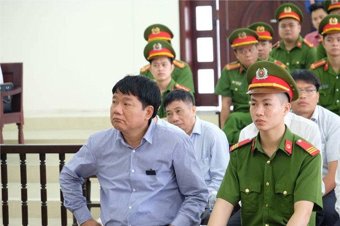Ông Đinh La Thăng tại tòa ngày 7/5.