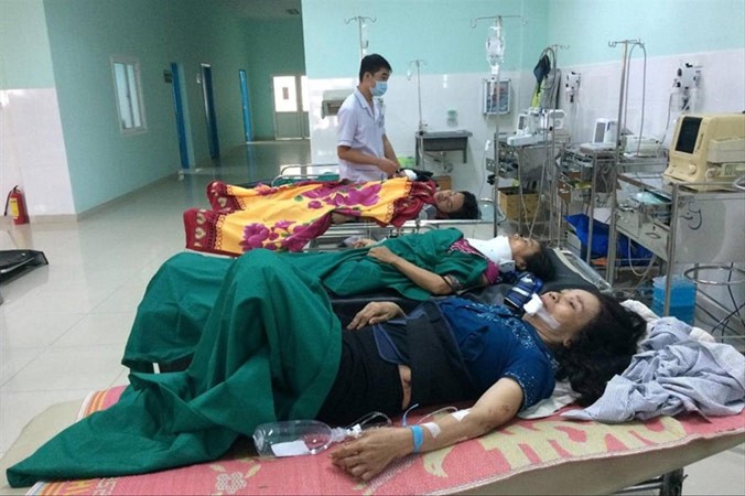 Các nạn nhân cấp cứu tại Bệnh viện Đa Khoa Kon Tum.