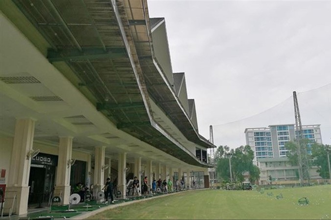 Sân tập golf trong khuôn viên sân bay Bạch Mai (Hà Nội) được xác định đã có thiếu sót khi không thông báo kế hoạch đến chính quyền địa phương, không thực hiện đúng Chỉ đạo số 93 ngày 11/5/2017 của Bộ trưởng Bộ Quốc phòng về việc tăng cường công tác quản l