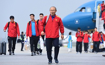 Thầy trò HLV Park Hang-seo được chào đón nồng nhiệt sau chiến tích vào tứ kết Asian Cup 2019