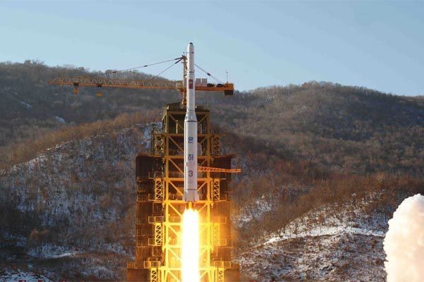 Báo Hàn Quốc đưa tin có dấu hiệu cho thấy Triều Tiên đang khởi động lại các hoạt động của bãi phóng tên lửa tầm xa 