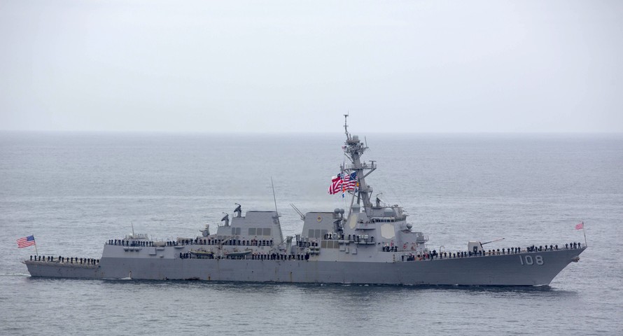Khu trục hạm Wayne E. Meyer được nói là vừa tới gần quần đảo Hoàng Sa Ảnh: news.usni.org