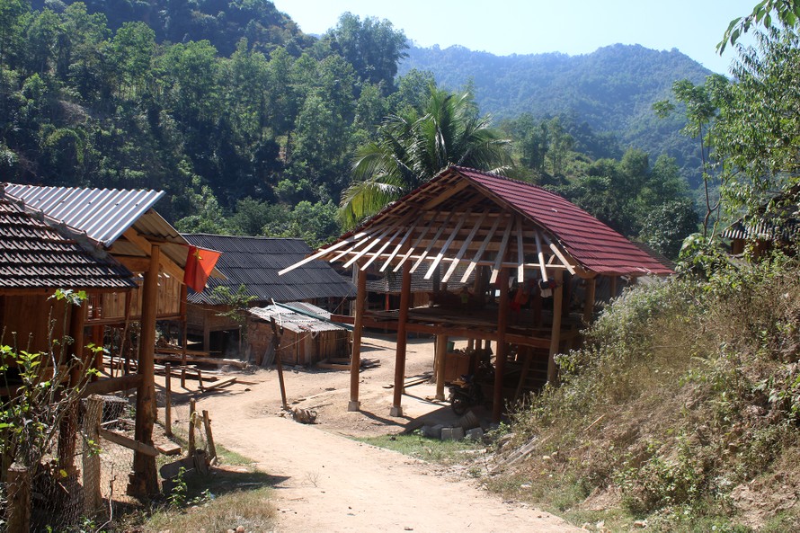 Một góc ở Đỉnh Sơn 2, ngôi nhà của chị Nguyễn Thị S đã được tu sửa sau khi có tiền bán con trở về