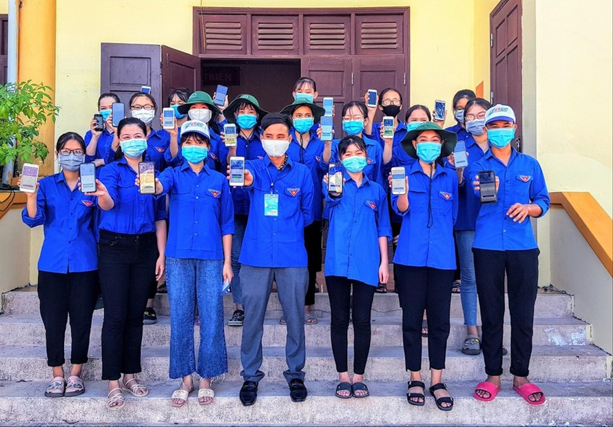 Đoàn viên thanh niên tỉnh Hà Tĩnh kêu gọi cài đặt ứng dụng Bluezone
