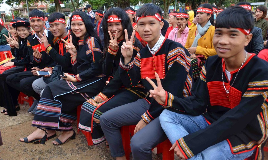 Giới trẻ huyện Krông Năng rất hào hứng với Chủ nhật Đỏ