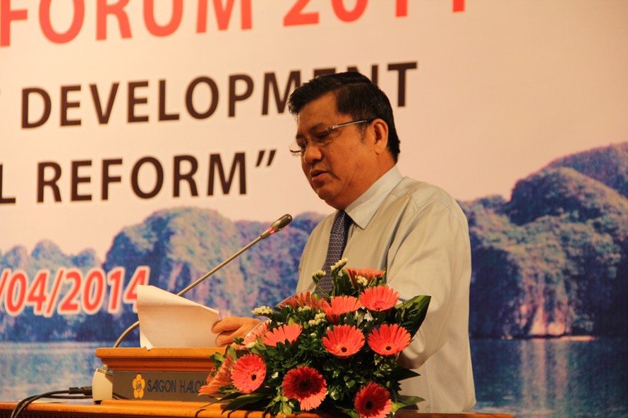 Chủ nhiệm Ủy ban Kinh tế của Quốc hội Nguyễn Văn Giàu khai mạc Diễn đàn kinh tế mùa xuân 2014. Ảnh: Công Khanh