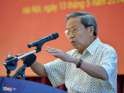 Thiếu tướng Lê Văn Cương khẳng định chính quyền Trung Quốc đang lừa dối nhân dân họ. Ảnh: Zing