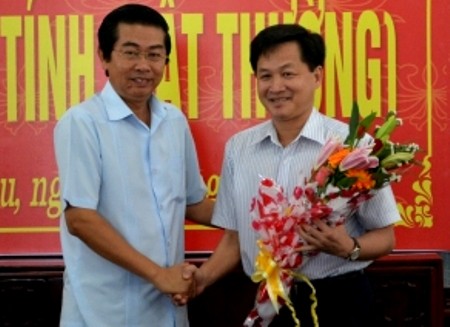 Ông Lê Minh Khái (Phải) vừa được Thủ tướng phe chuẩn làm Chủ tịch tỉnh Bạc Liêu