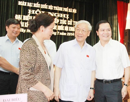 Tổng Bí thư Nguyễn Phú Trọng: Đấu tranh để đòi lại Hoàng Sa