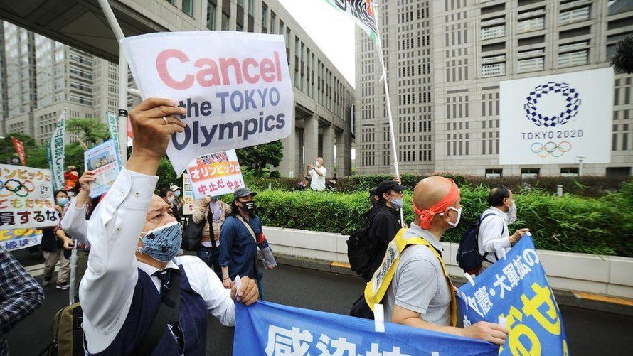 Phong trào biểu tình chống Olympic Tokyo vẫn tăng cao