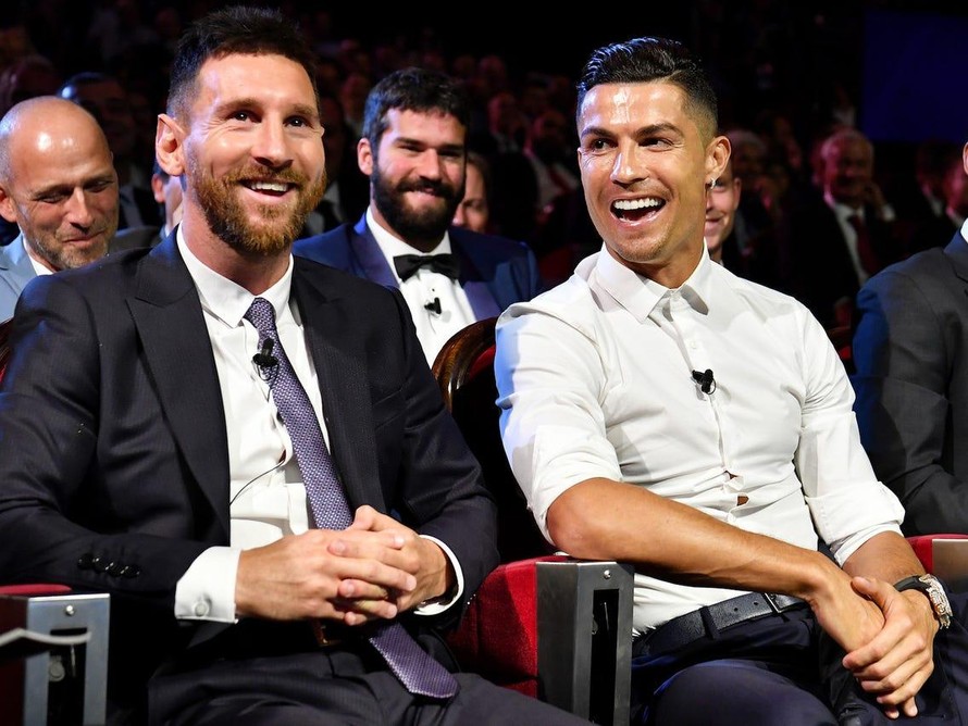 PSG muốn đưa Ronaldo về sát cánh cùng Messi