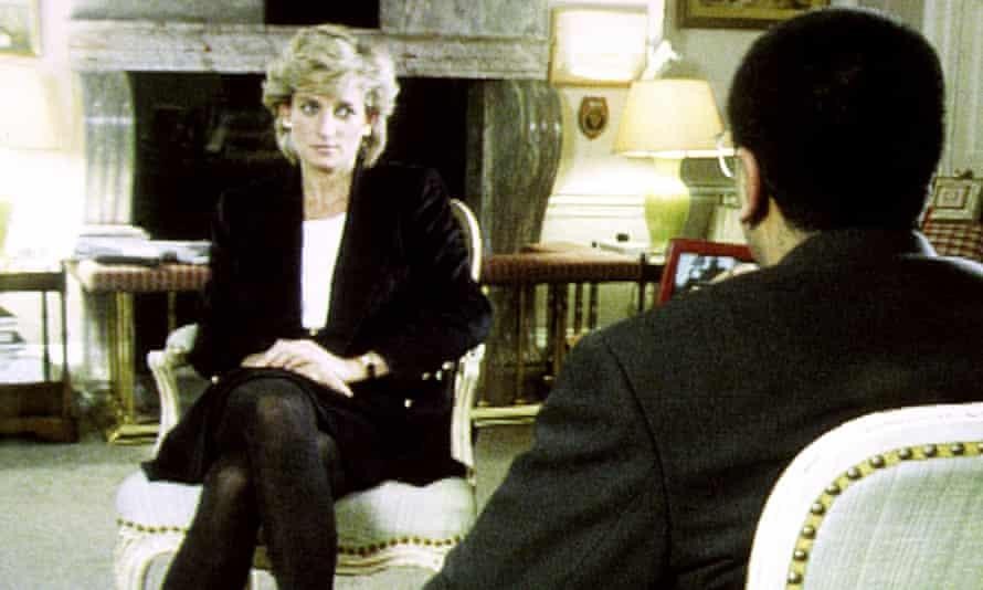 Công nương Diana trong cuộc phỏng vấn vào năm 1995 với nhà báo Martin Bashir. Ảnh: The Guardian.