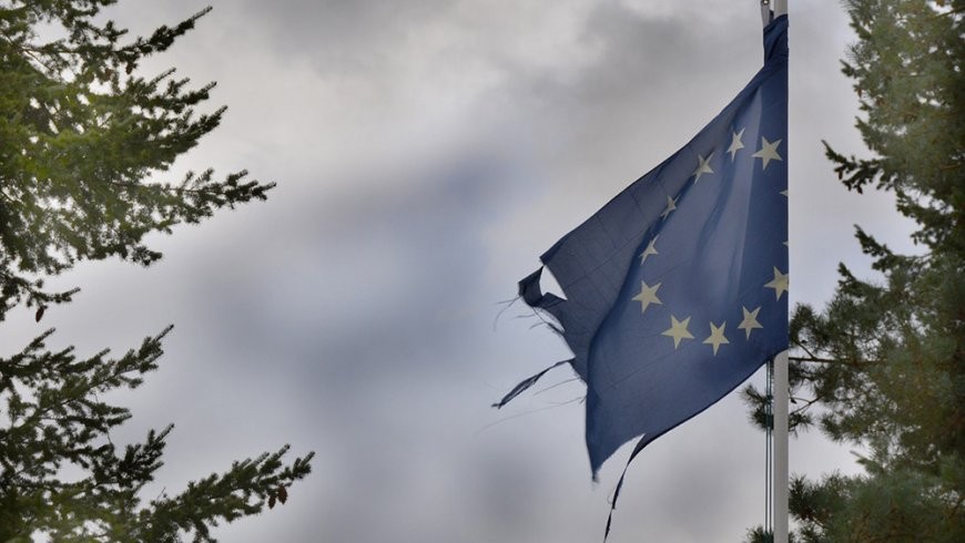 Báo Pháp cảnh báo: Liên minh châu Âu sẽ tan rã như Liên Xô