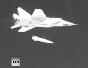 Nghi vấn Trung Quốc chế tạo vũ khí lợi hại như tên lửa Kinzhal của Nga