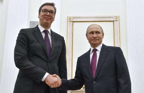 Tổng thống Serbia Aleksandar Vucic và Tổng thống Nga Vladimir Putin tại Điện Kremlin. Ảnh: RIA Novosti