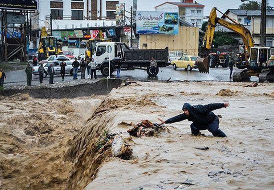 Lũ lụt ở miền bắc Iran kéo dài khiến 7 người thiệt mạng