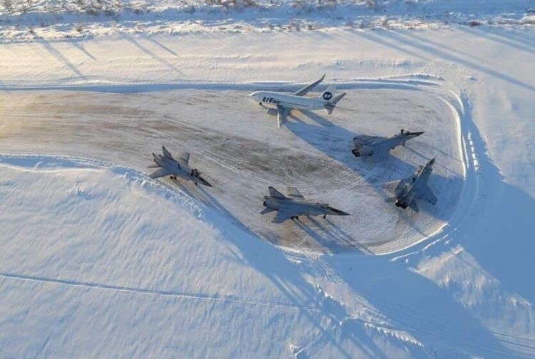 Bốn máy bay chiến đấu MiG-31 phải hạ cánh khẩn cấp