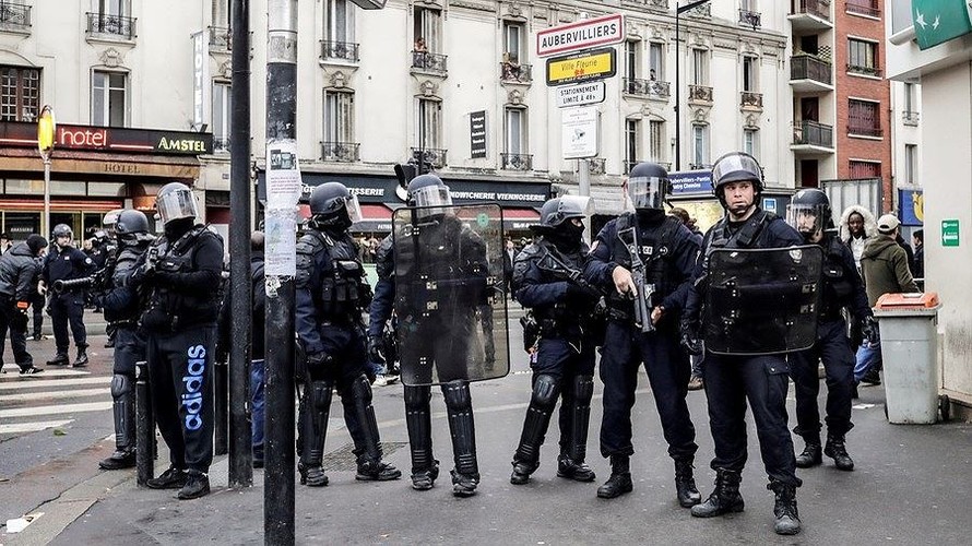 Cảnh sát Pháp trong những ngày qua