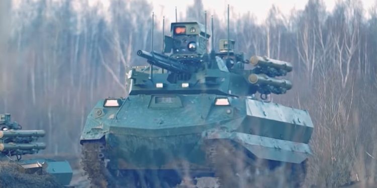 Mặc dù còn nhiều thiếu sót kỹ thuật, xe thiết giáp Uran-9 vẫn được chấp nhận biên chế cho Quân đội Nga