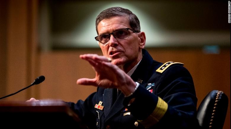 Tướng Votel đã có phát biểu gây chấn động, khi tiết lộ Tổng thống Trump không hề thảo luận về kế hoạch rút lui khỏi Syria với các tướng lĩnh quân sự