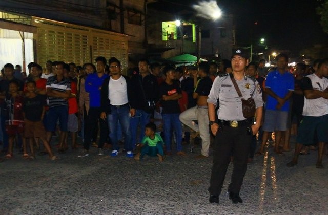 Cảnh sát làm nhiệm vụ tại khu vực, không lâu sau khi bắt được nghi phạm khủng bố tại Sibolga, miền bắc Sumatra, Indonesia