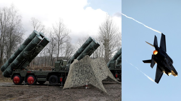 Hệ thống phòng không S-400 tại Nga (trái) và máy bay F-35 trên bầu trời