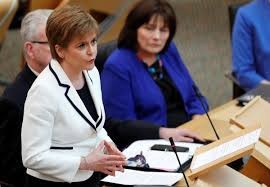 Thủ tướng Scotland Nicola Sturgeon phát biểu trước Quốc hội nước này về tình trạng bấp bênh của Brexit, tại Edinburg, Scotland, Vương quốc Anh
