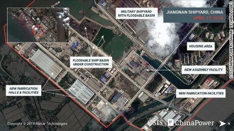 Ảnh chụp vệ tinh vào thời điểm tháng 4/2019 cho thấy sự thay đổi dễ nhận thấy tại xưởng đóng tàu Giang Nam, ngoại ô thành phố Thượng Hải