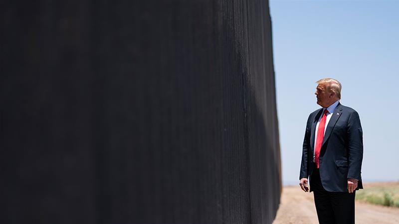 Ông Trump tuyên bố bức tường biên giới chặn được COVID – 19