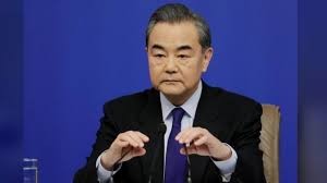 Ngoại trưởng Trung Quốc nói COVID-19 chưa hẳn khởi phát từ Trung Quốc
