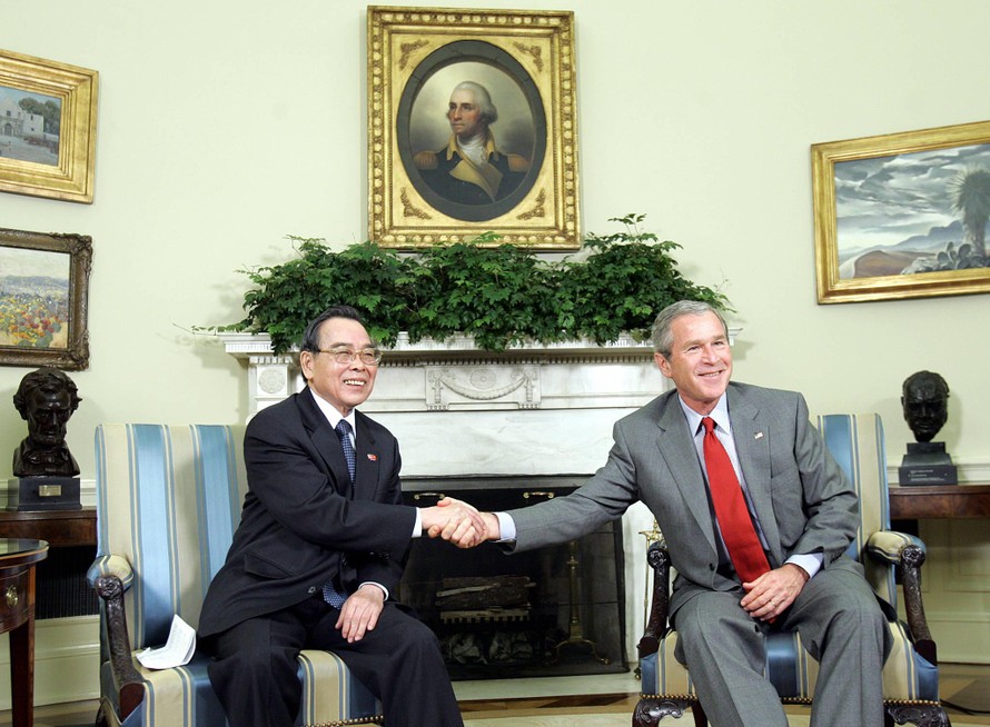 Thủ tướng Phan Văn Khải là Thủ tướng đầu tiên của nước Việt Nam thống nhất thăm chính thức Hoa Kỳ. Ảnh: TTXVN
