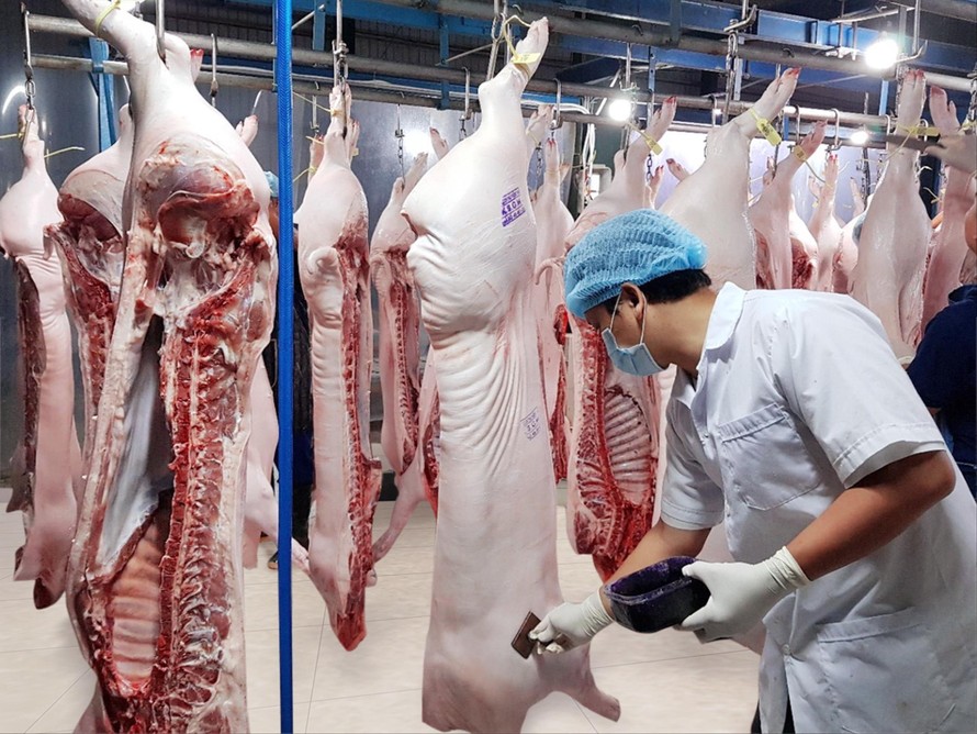 MM Mega Market Việt Nam đưa thịt heo sạch đến người tiêu dùng. Ảnh: U.P