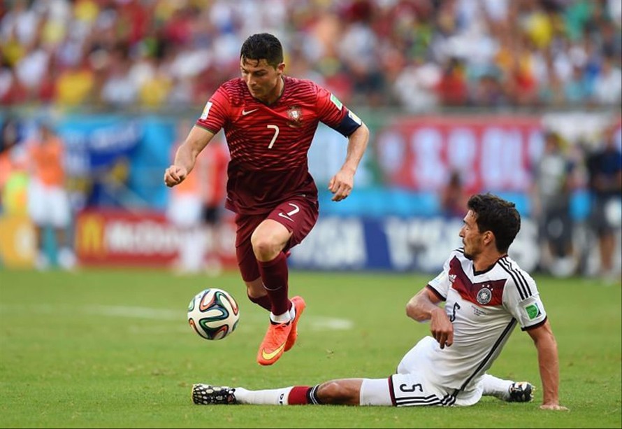 Ronaldo sẽ dẫn dắt đội tuyển Bồ Đào Nha vượt qua tuyển Đức đêm nay?