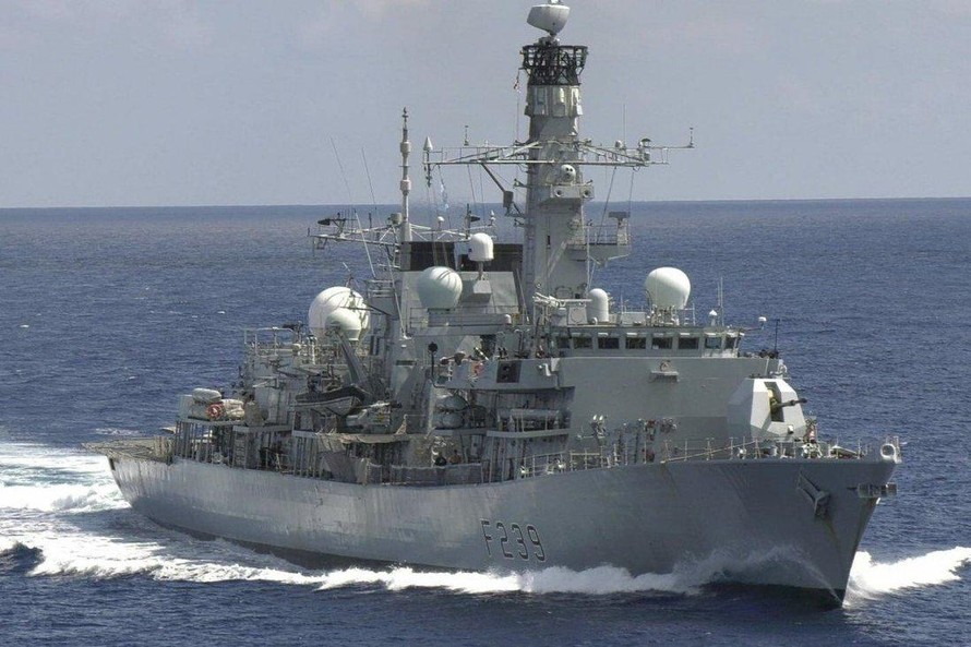 Tàu khu trục HMS Richmond của Hải quân Hoàng gia Anh. Ảnh: SCMP 